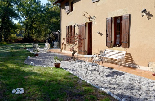 Callen House | Bed and Breakfast or House of Artists in the Landes Forest