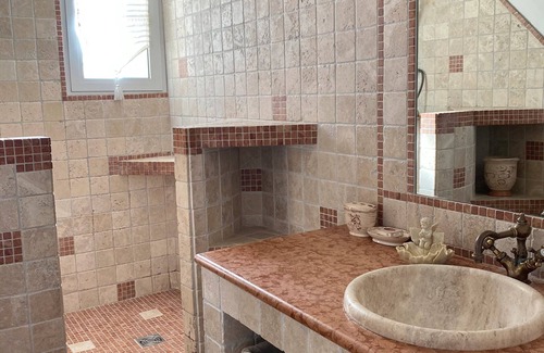 Murato Bed & Breakfast | Bed and Breakfast 'Regina' with Shared Pool, Wi-Fi and Air Conditioning