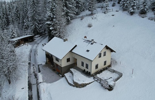Althofen Apartment | Bed and breakfast Weilharter - double room, separate toilet and bath/shower, tea