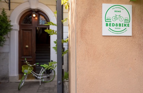Quartiere XV Della Vittoria Hotel | Bed&BikeRome Rooms