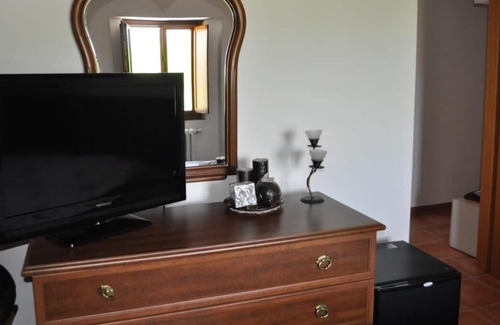 Arcevia Bed & Breakfast | Bed & Breakfast In vino veritas, relax and quiet above the Marche's hills