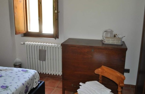 Arcevia Bed & Breakfast | Bed & Breakfast In vino veritas, relax and quiet above the Marche's hills