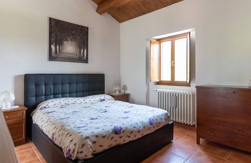 Arcevia Bed & Breakfast | Bed & Breakfast In vino veritas, relax and quiet above the Marche's hills