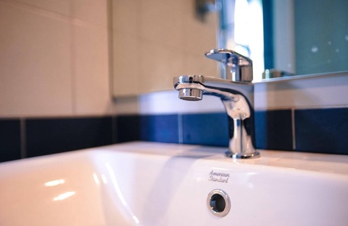 Suan Luang Hotel | Bed Garden 26