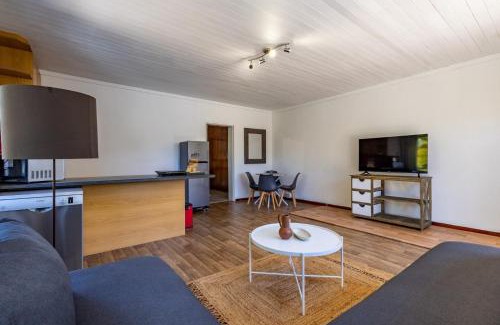 Welgemoed Apartment | Bed On Boucher