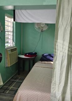 South Side Apartment | Bed & Shower Stop