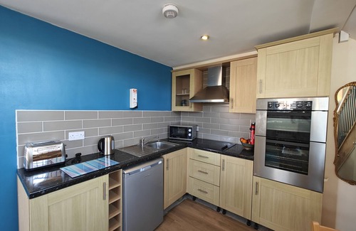 Berwick-upon-Tweed House | Bede Cottage- Beal - One Bedroom House, Sleeps 3