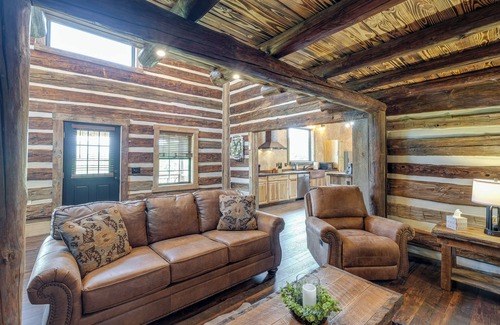 Bedford Cabin | Bedford Cabin w/Porch, 5 Mi to Historic District!