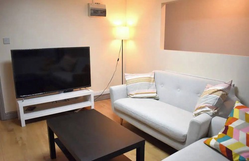 Birmingham City Centre Apartment | Bedroom Apartment with 2Baths, Walkable china town
