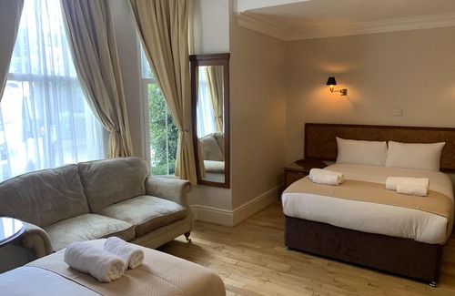 Liverpool Hotel | Beech Mount Hotel - Free Parking