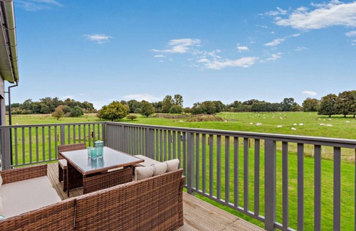 Corsley Apartment | Beech View 4 - Three Bedroom Apartment, Sleeps 6