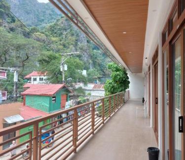 Barangay Buena Suerte Hotel | Beehive El Nido