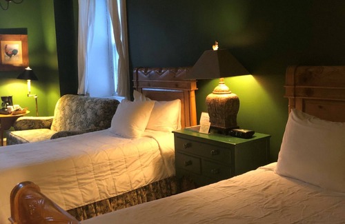 Rhinebeck Village Business District Hotel | Beekman Arms Hotel