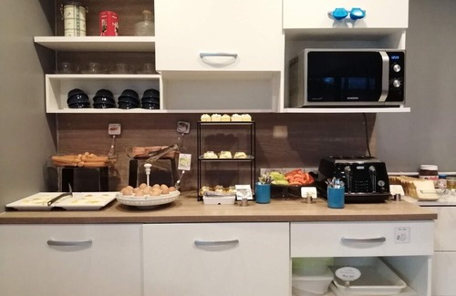 Talat Phlu Hotel | Beerapan Hotel