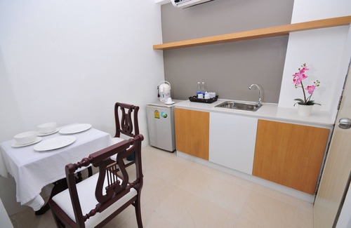 Talat Phlu Hotel | Beerapan Hotel