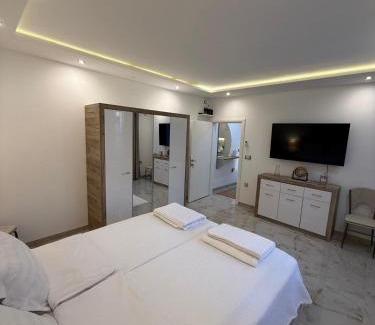 Smederevo Apartment | Beige Harmony