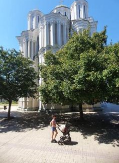 Smederevo Apartment | Beige Harmony