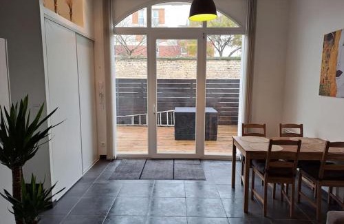 Maladiere Apartment | Bel Appartement Grande Terrasse avec parking à Dijon