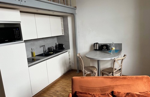 Avignon City Centre Apartment | Bel appartement historique au coeur d'Avignon/beautiful apartment in Avignon