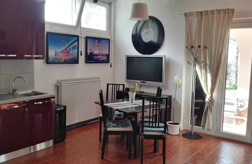 Zona III Marcigliana Apartment | Bel Poggio Country House STANDARD portion of villa with garden