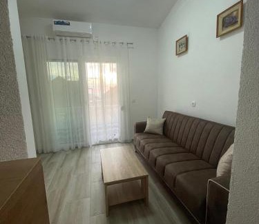 Bar Apartment | Belaapartmani