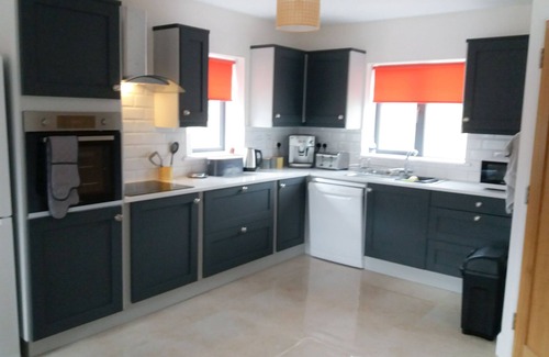 Kilcrohane House | Bell View (TR3) Holiday Home Sheeps Head by Interhome