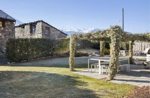 Sondrio Apartment | Bella Vita Stays Relax