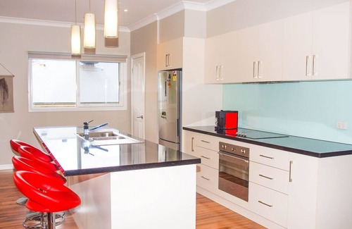 Marysville House | BELLARA - Double storey home away from home