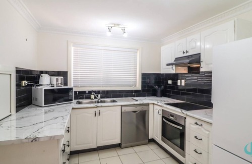 Buttaba House | Bellavista @ Buttaba - dog friendly - family home