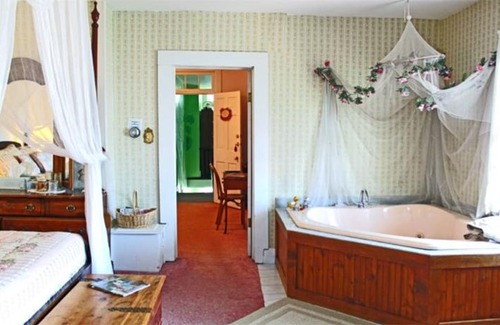 Galena Bed & Breakfast | Belle Aire Mansion Guest House Galena