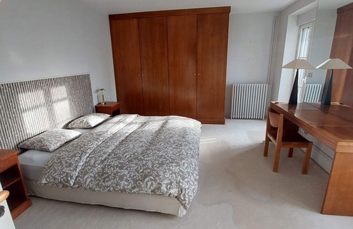 Mont-Saint-Jean Villa | BELLE EPOQUE VILLA IN PEACEFULL PRIVAT PARK WITH STUNNING VIEW