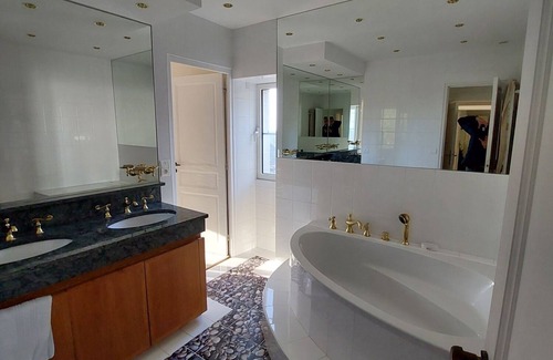 Mont-Saint-Jean Villa | BELLE EPOQUE VILLA IN PEACEFULL PRIVAT PARK WITH STUNNING VIEW