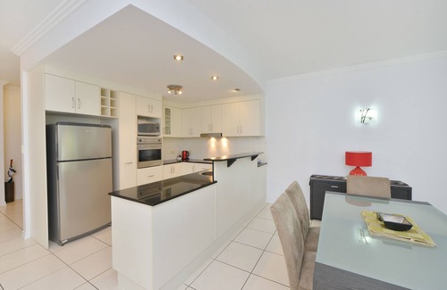 Trinity Beach Apartment | Bellevue At Trinity Beach