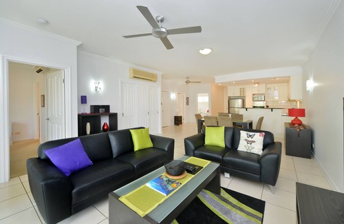 Trinity Beach Apartment | Bellevue At Trinity Beach