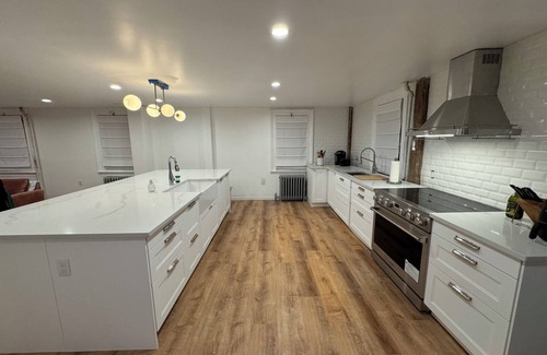 Canaan House | Bellhaven- Charming 4-bedroom house in Canaan, CT