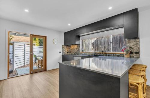 Merimbula Apartment | Bellvilla - Bluebonnet Suite