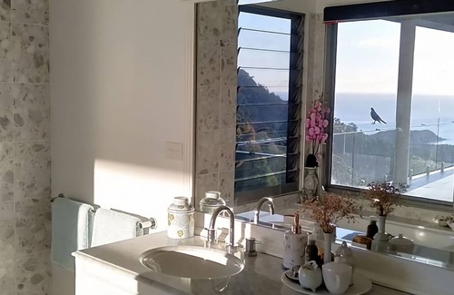 Korora House | Belvedere, cleverly designed with magnificent panoramic views from every room in the house.