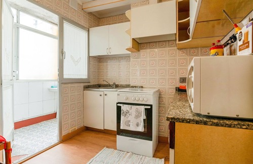 El Ensanche Zona Nuova Apartment | Belvilla by OYO Apartamento Avenida RosalÃa
