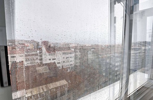 El Ensanche Zona Nuova Apartment | Belvilla by OYO Apartamento Avenida RosalÃa