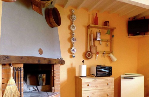 Casoli House | Belvilla by OYO characteristic Tuscan flat