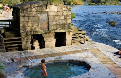 Ourense Apartment | Belvilla by OYO Villa Trabazos Abellas