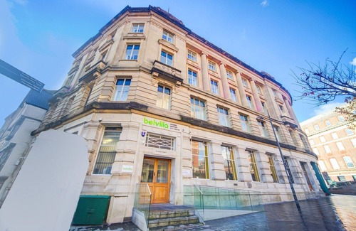 Newport Apartment | Belvilla Newport City Centre Lifestyle