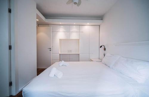 Tel Aviv Apartment | Ben Gurion 2 Bedroom With Free Parking By Vacay