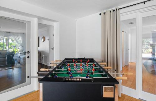 Sarasota House | Ben's Bungalow - 8min to Siesta Key - Gigabit Wifi