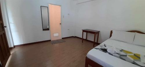 Port Barton Apartment | Benson's Place