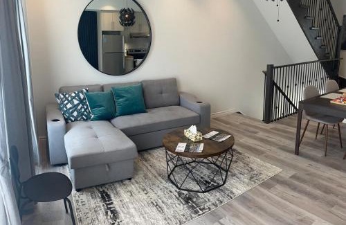 Niagara Falls House | Bentley Commons Fallsview Towns Luxury 4 Bedroom Condo Unit