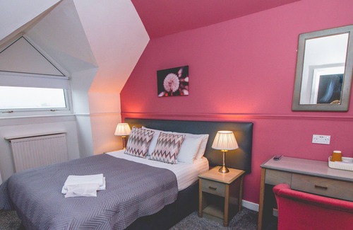 Motherwell Hotel | Bentley Hotel