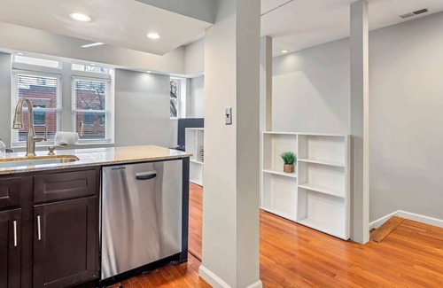 Benton Park Apartment | Benton Park | Private 2 Bedroom | Sleeps 6