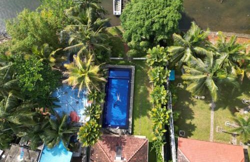 Darga Town Villa | Bentota River Villa