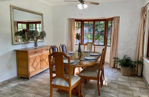 Cathkin Park House | Berg Escape Kiepersol - Spacious Luxury Family Home